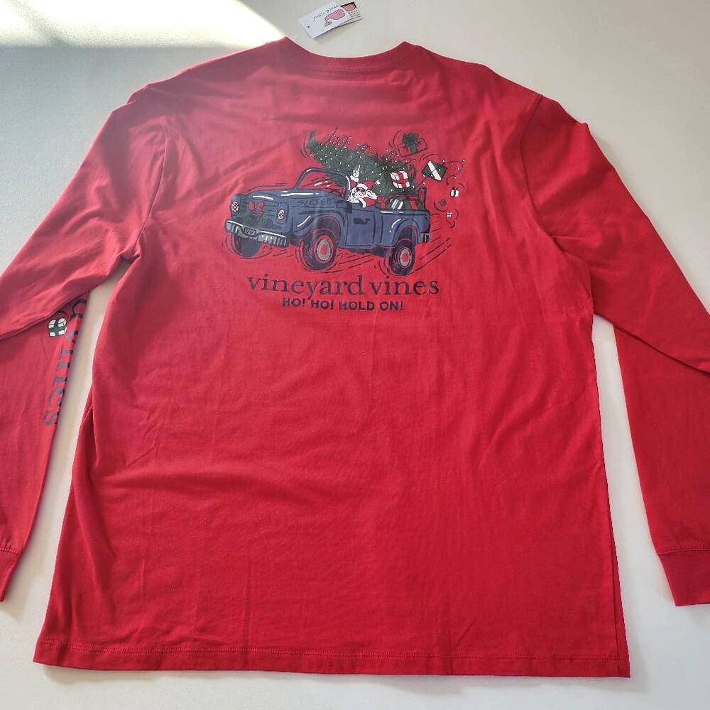 NWT Vineyard Vines Men Size Large Christmas Tree Santa Pocket Red L/S Tee Tshirt